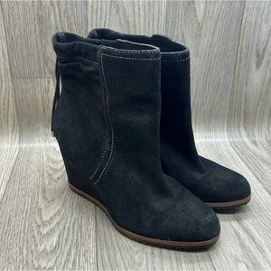 Dr. Scholl's Black Suede Wedge Boots